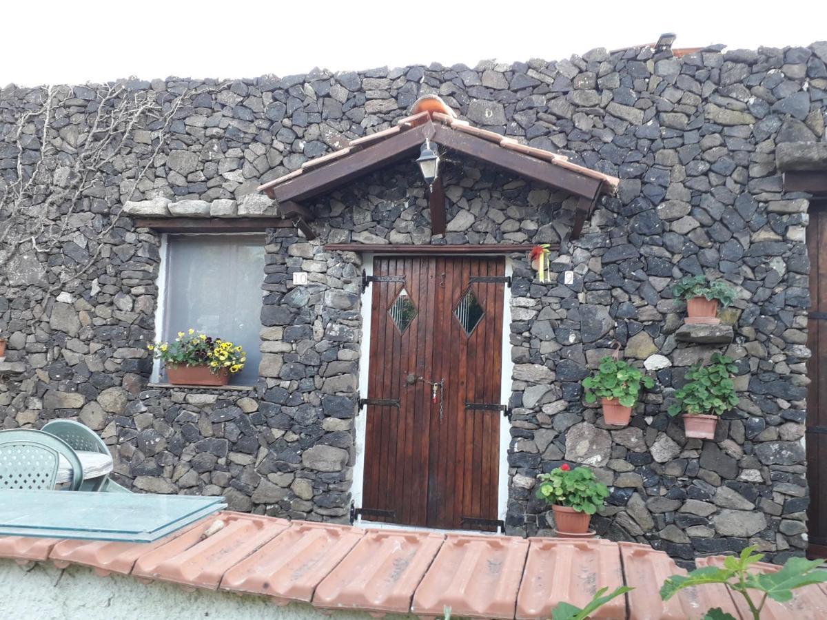 B&B Domo De Pedra Tottubella Kültér fotó